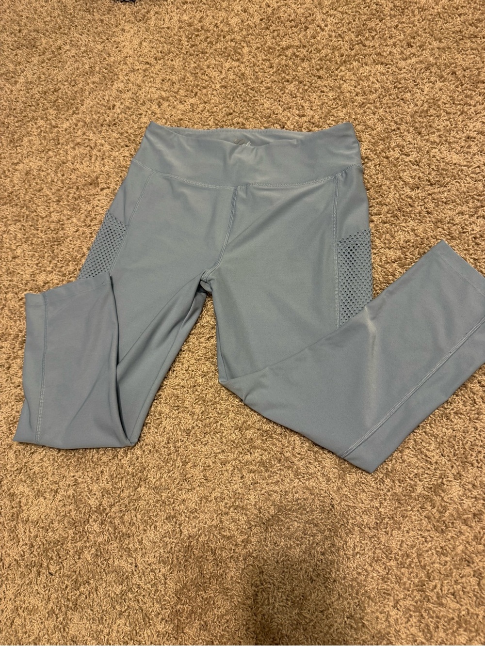 WNS Cali Active Baby Blue 3/4 Leggings Sz Medium EUC